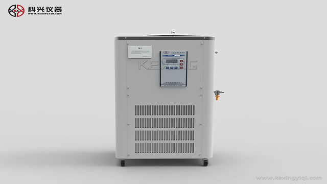 在使用实验室仪器低温冷却液循环泵是需要注意