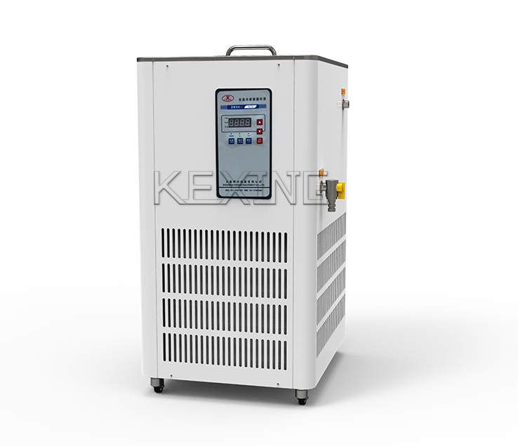 怎样防止低温冷却液循环泵检测偏向？